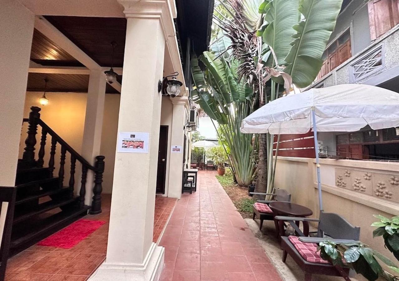 Y Not Lao Villa Luang Prabang Buitenkant foto