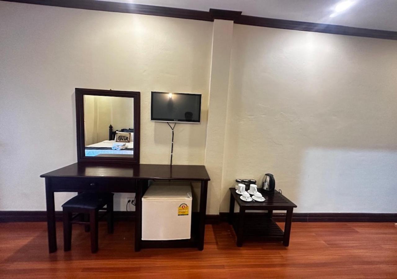 Y Not Lao Villa Luang Prabang Buitenkant foto